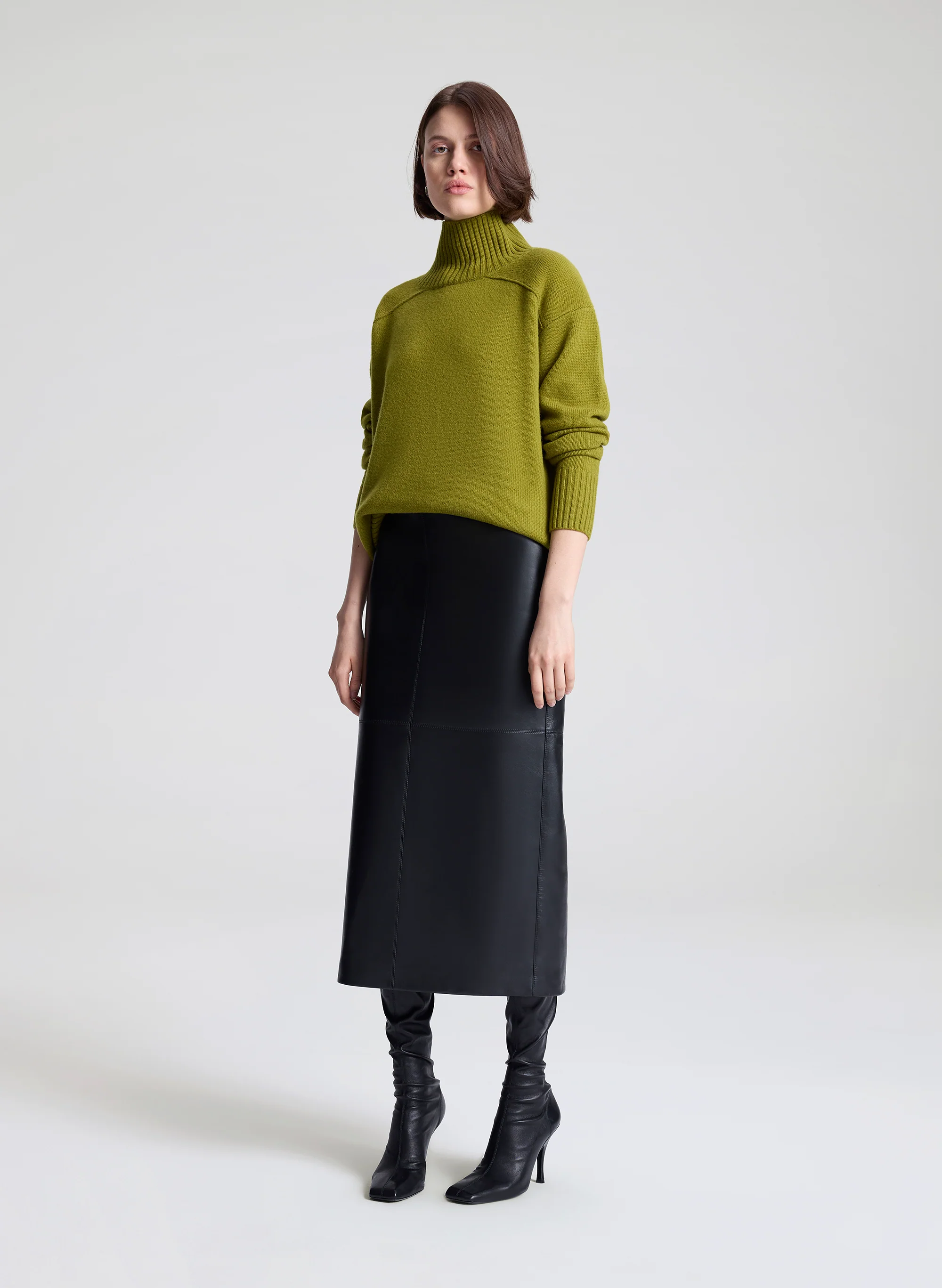 Archie Cashmere Turtleneck Sweater - Image 4