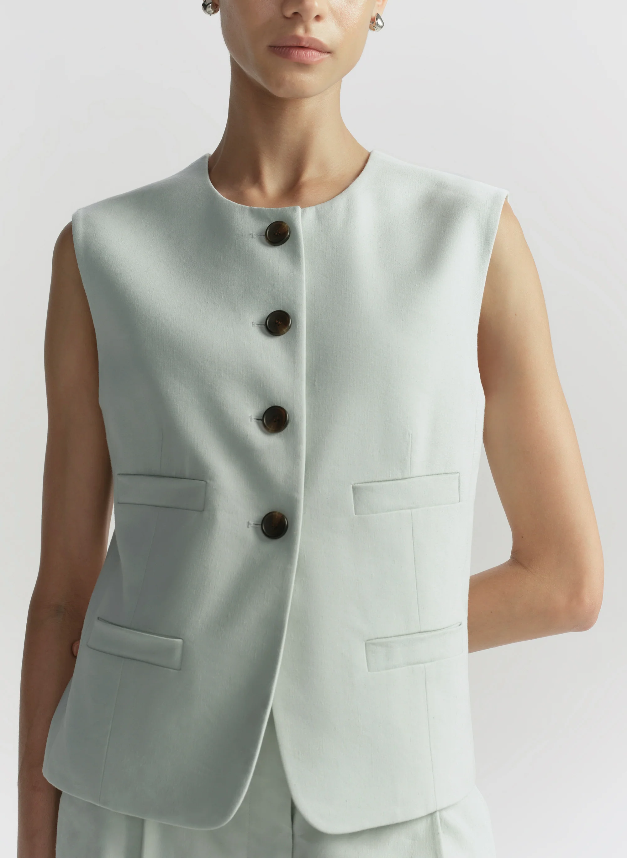 Georgie Linen Vest - Image 2